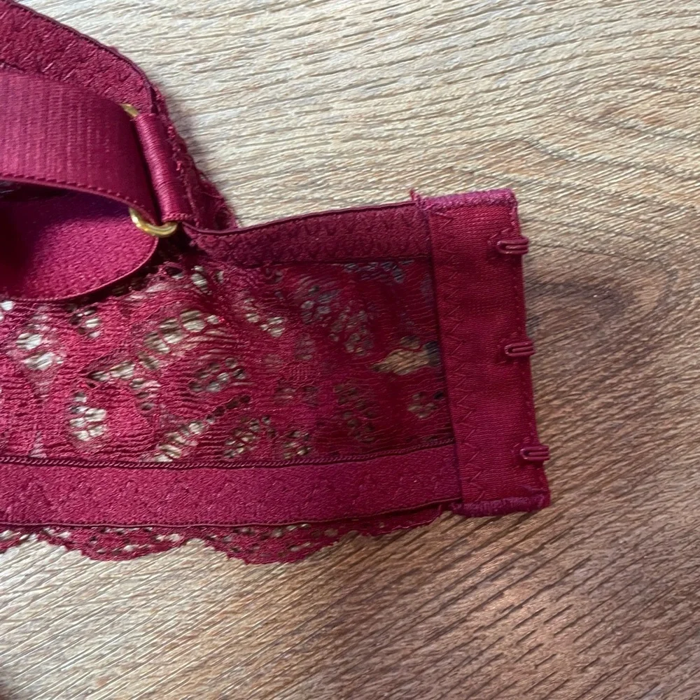 Daisy Fuentes design padded
